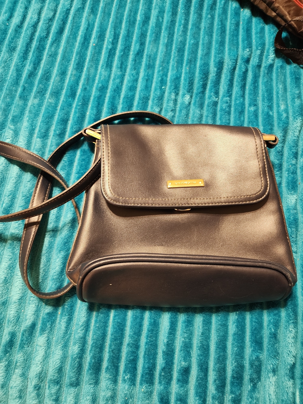 Vintage Liz Claiborne Navy BagClassic Women's Crossbody Bag - Gold Accent